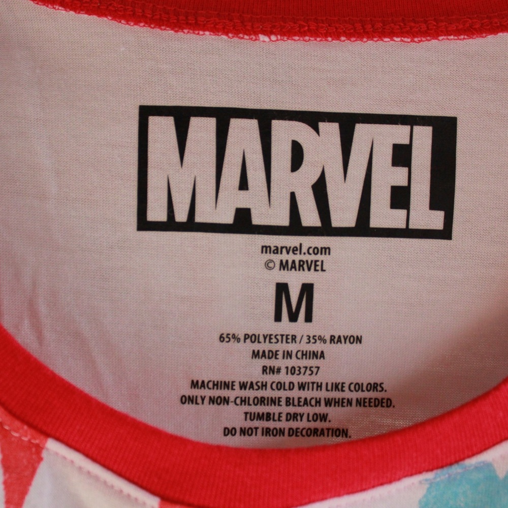 MARVEL Spider-Man Tee 🕸 - Picture 2 of 5